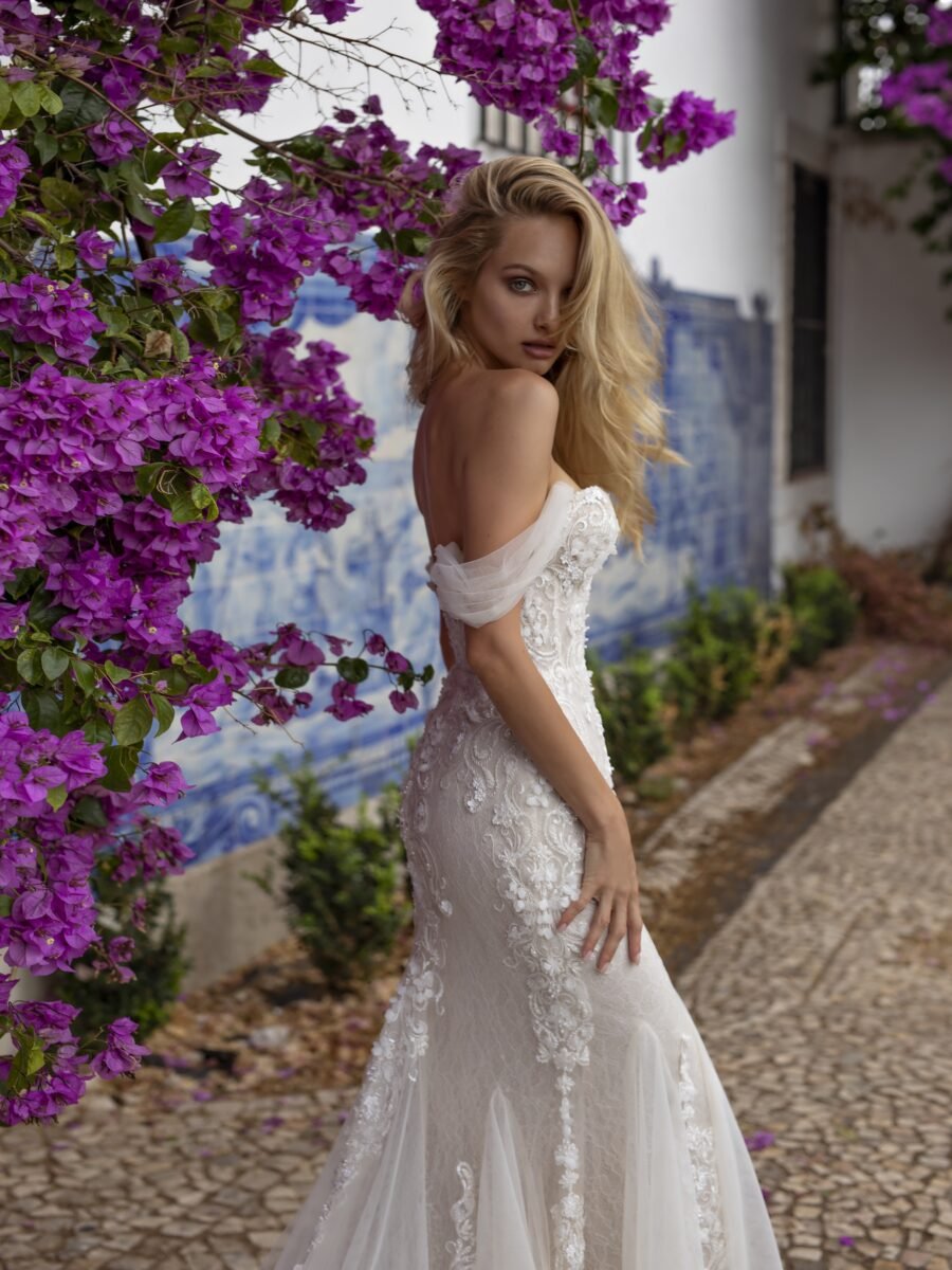 Eva lendel lisbon vibes lira