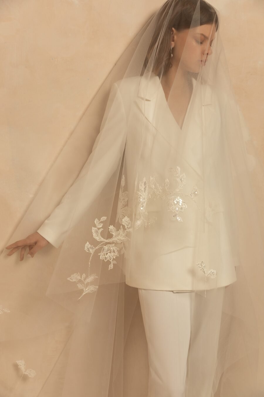 Veils 2022 nv2225 2