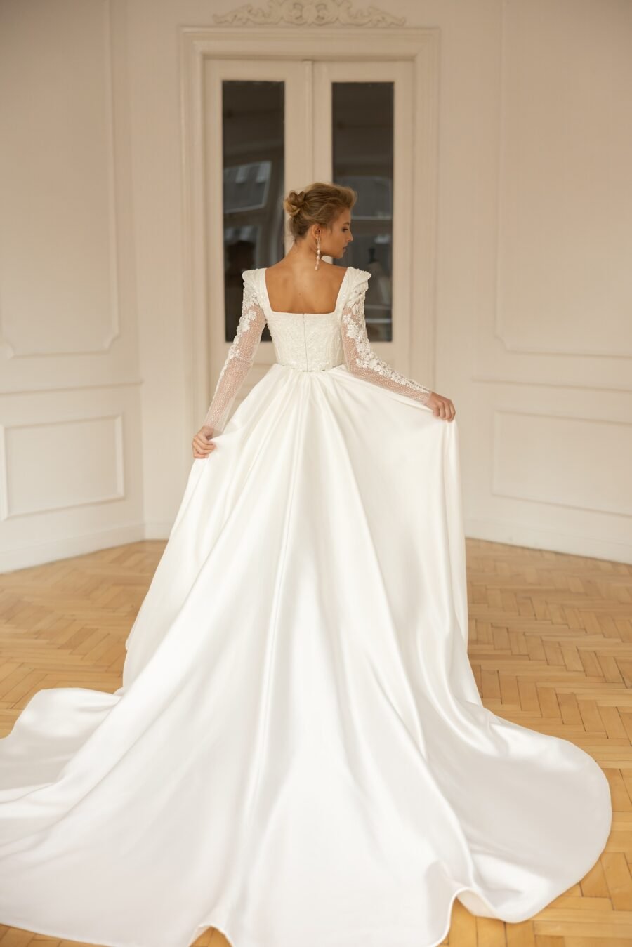 Aspen dress 3 by eva lendel from less is more 2023