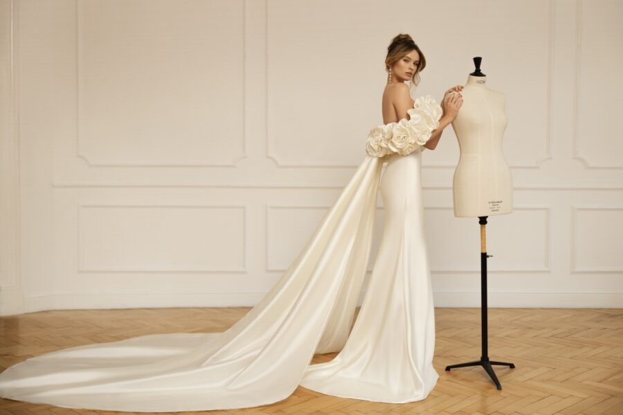 Rozalli dress 1 by eva lendel from less is more 2023