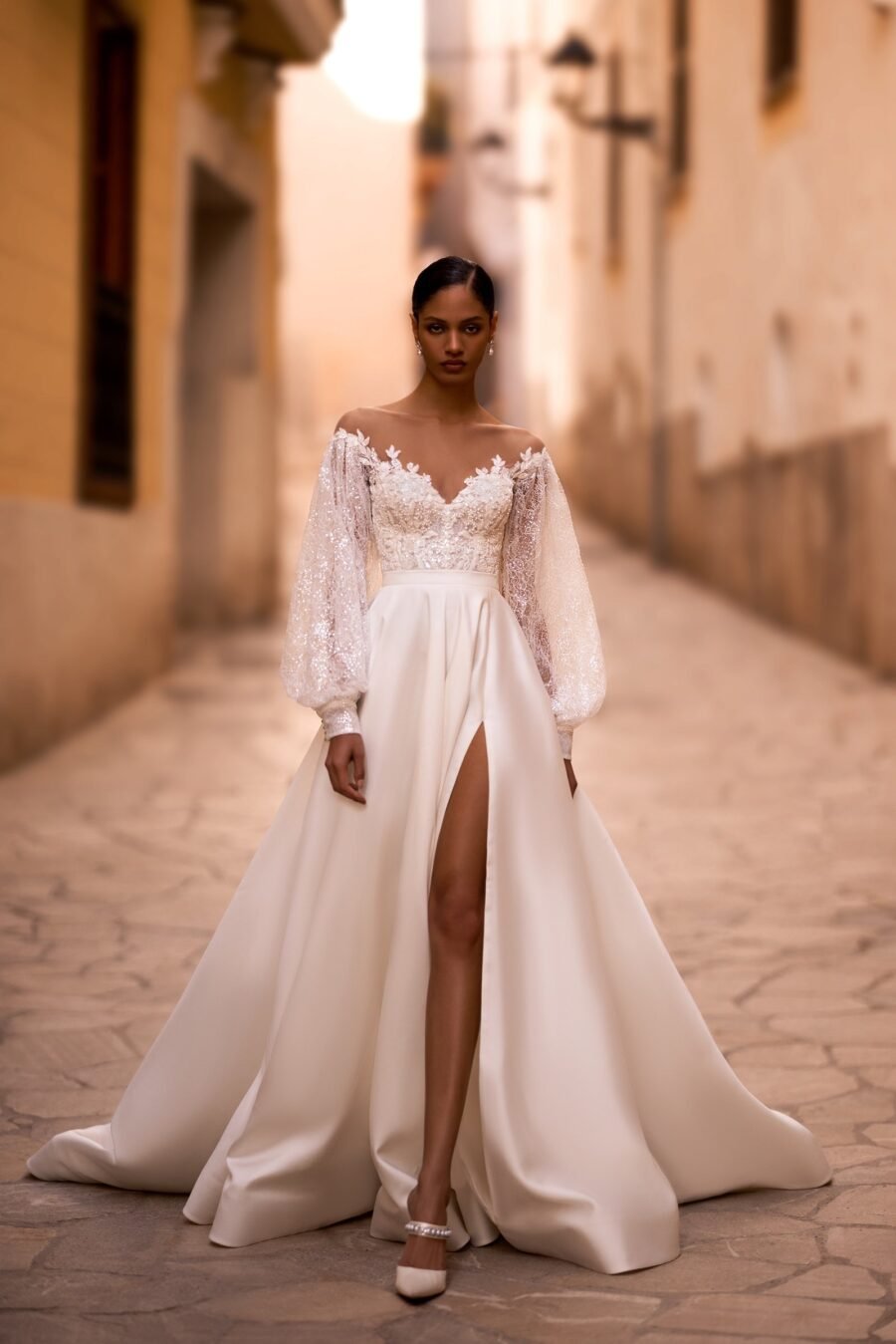 Bia 1 dress by wona concept from alma de oro collection