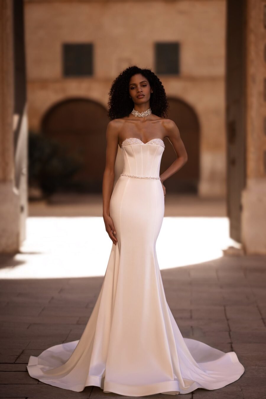 Kenya 5 dress by wona concept from alma de oro collection