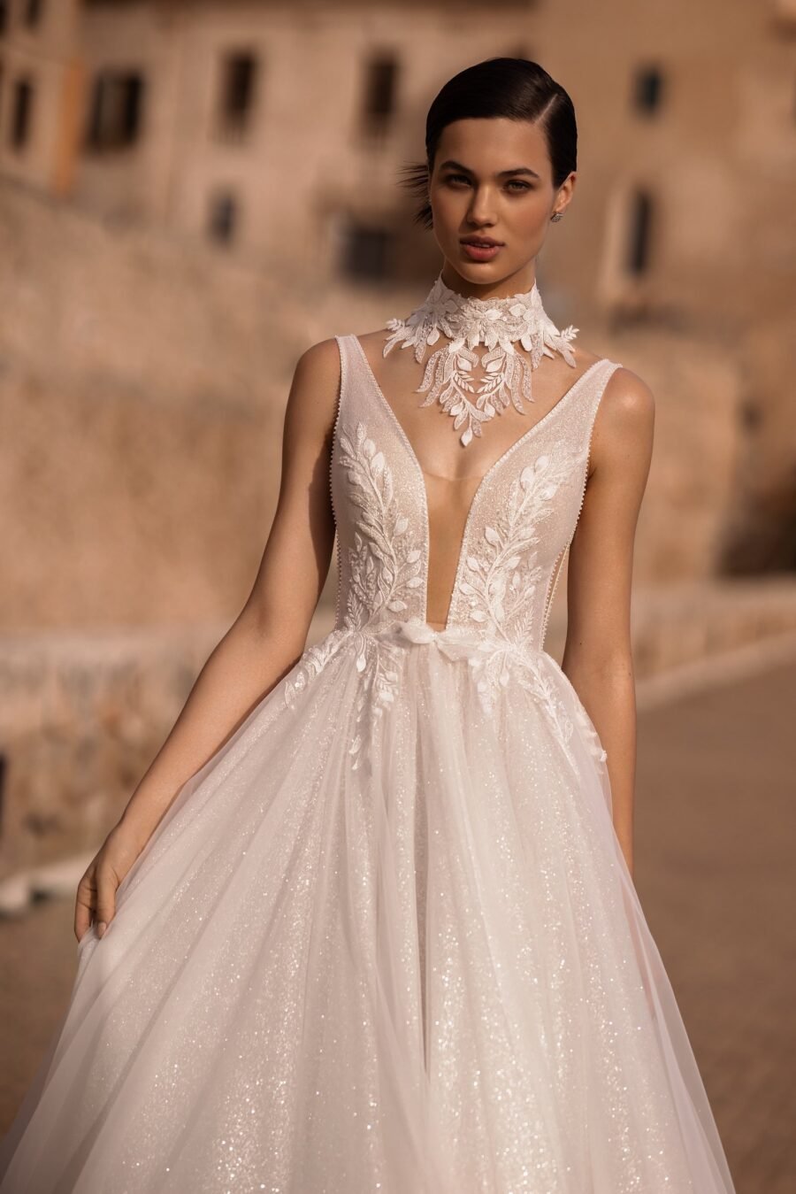 Medeia 3 dress by wona concept from alma de oro collection