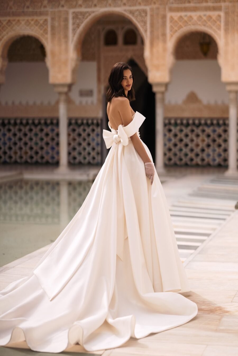Meredith 2 dress by wona concept from alma de oro collection