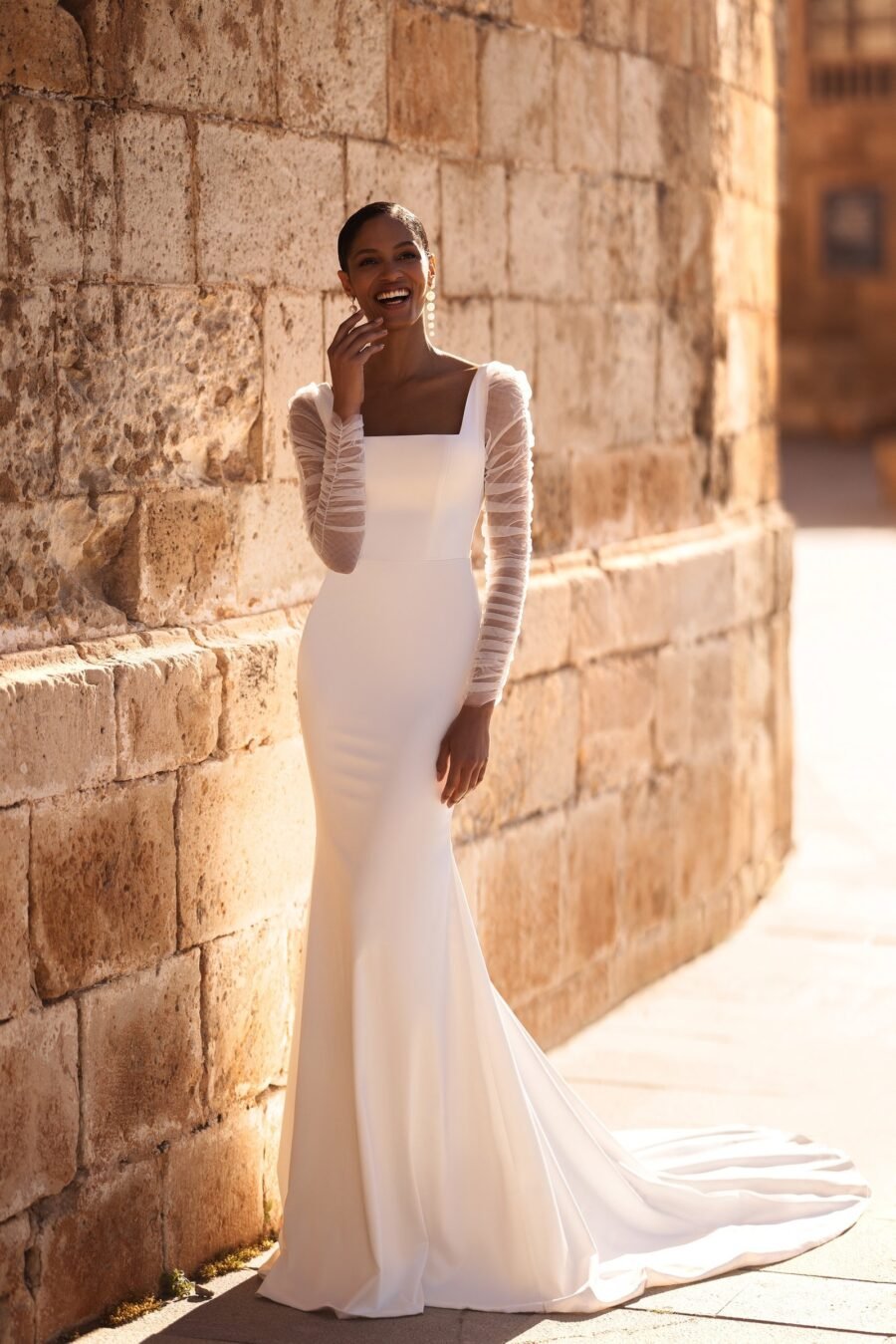Satie 2 dress by wona concept from alma de oro collection