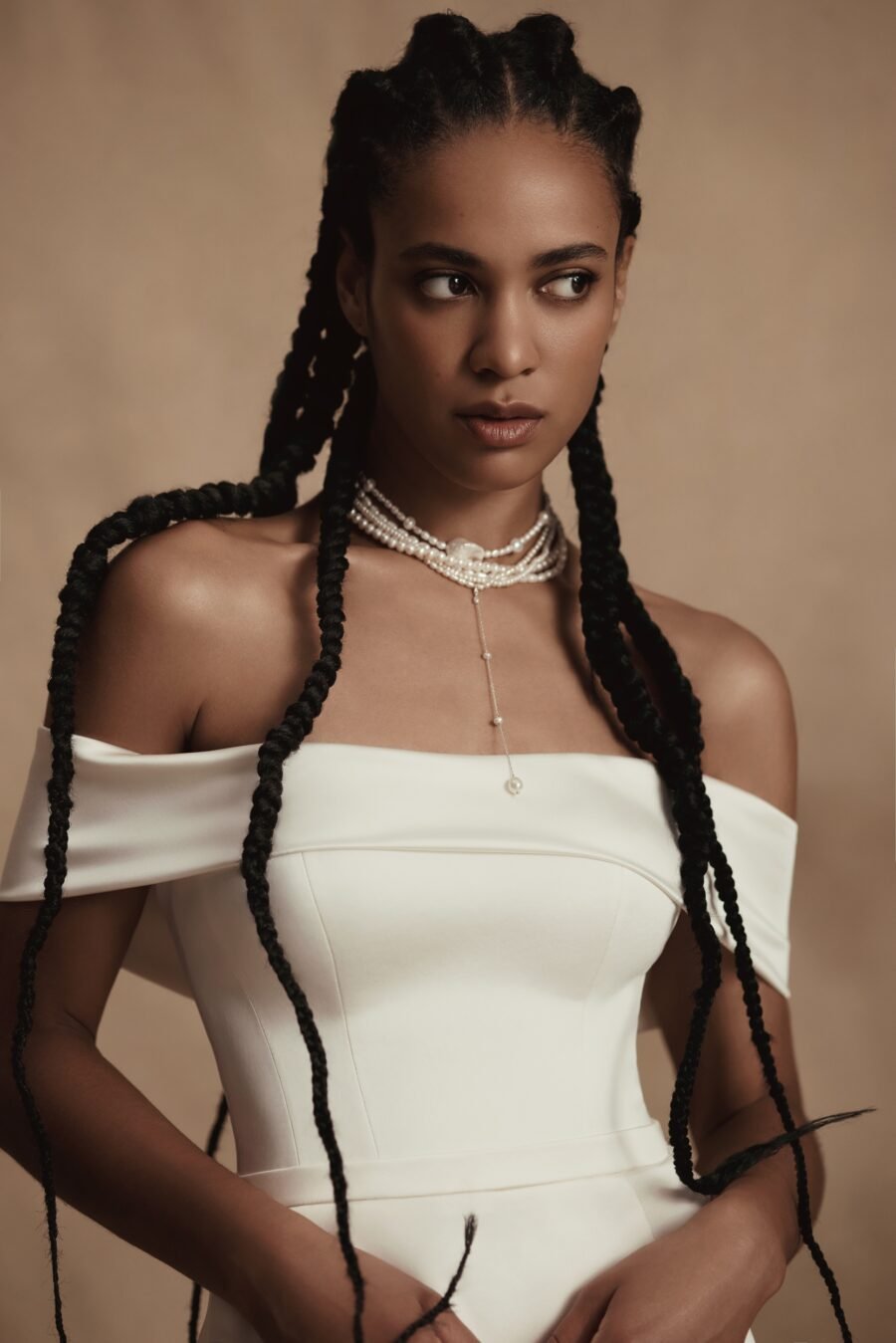 Quincy 2 wedding dress by woná concept from personality collection
