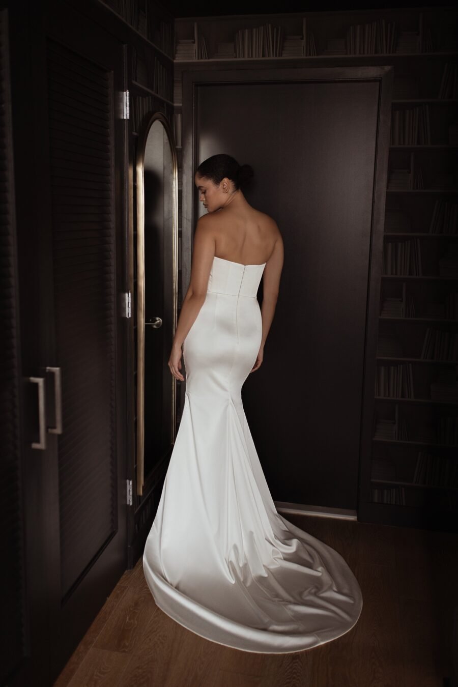 Lou 4 wedding dress by woná concept from urban elegance