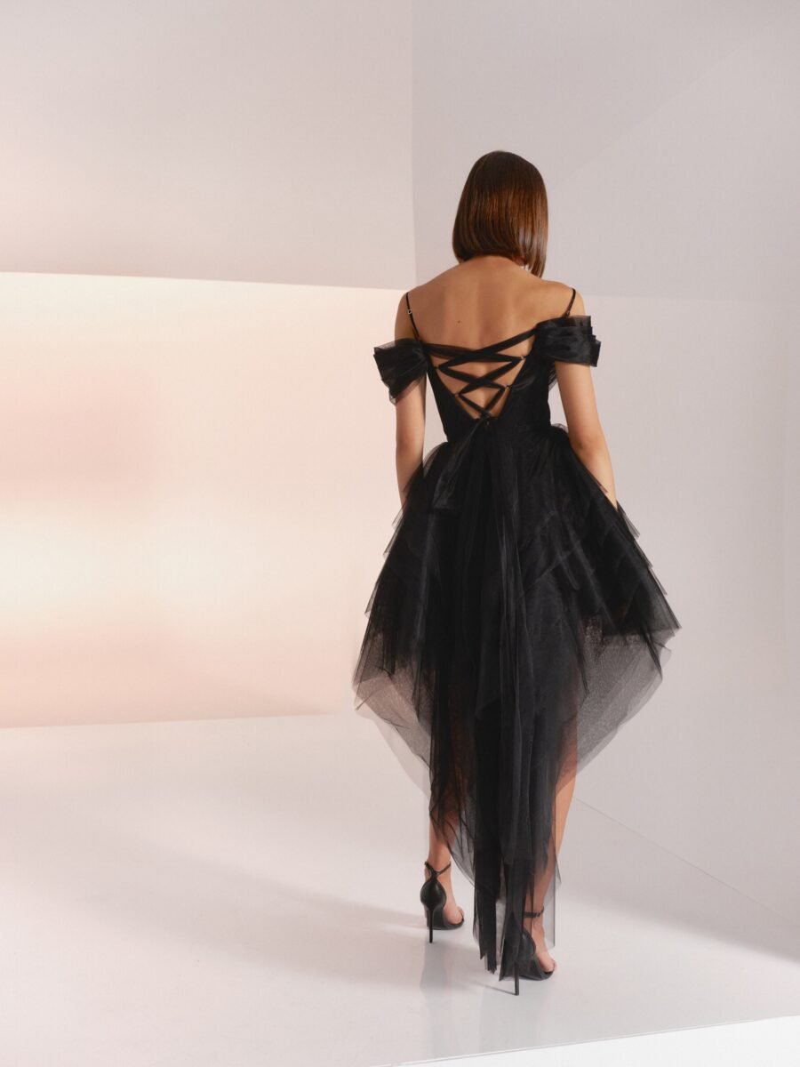 2405 9 evening dress by woná concept from bridesmaids