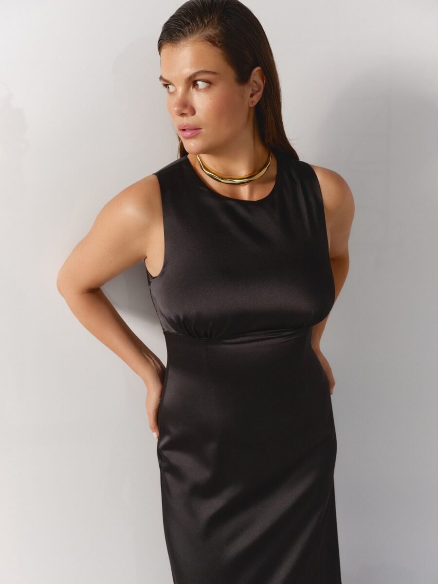 2409 5 evening dress by woná concept from bridesmaids