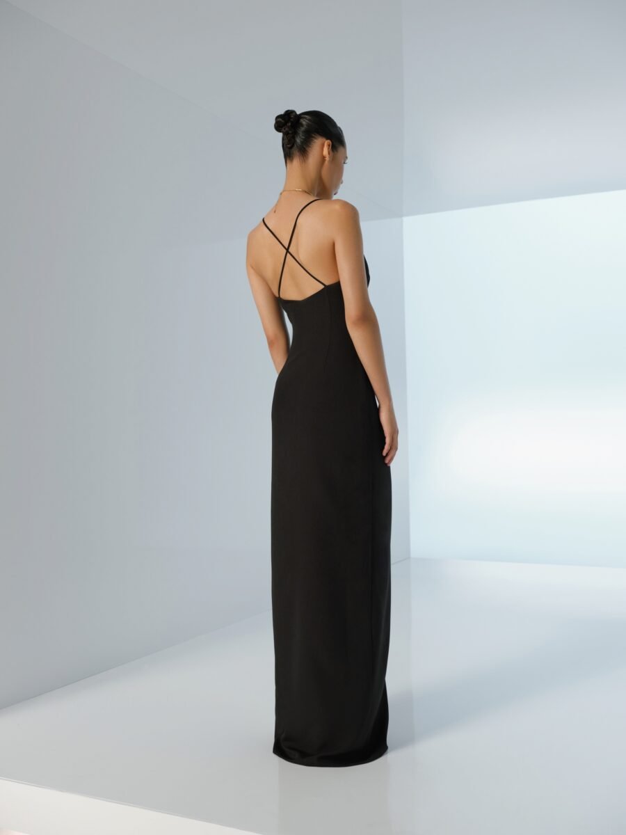 2418 1 evening dress by woná concept from bridesmaids