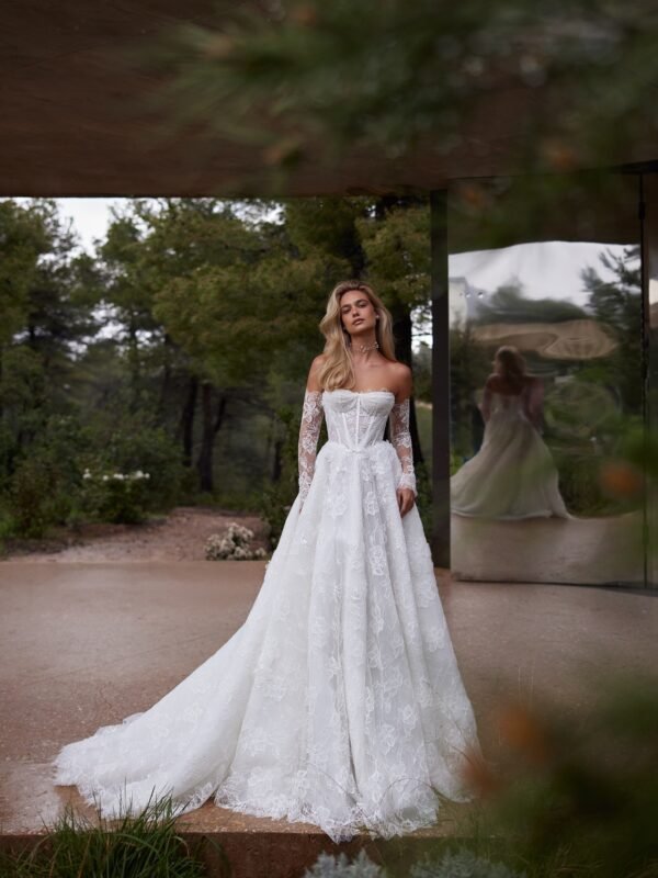 Sirene dress 1 by Eva Lendel from Less is More V